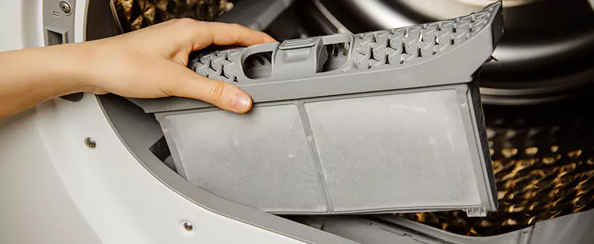 Signs Of A Clogged Dryer Lint Trap in Lathrop, California